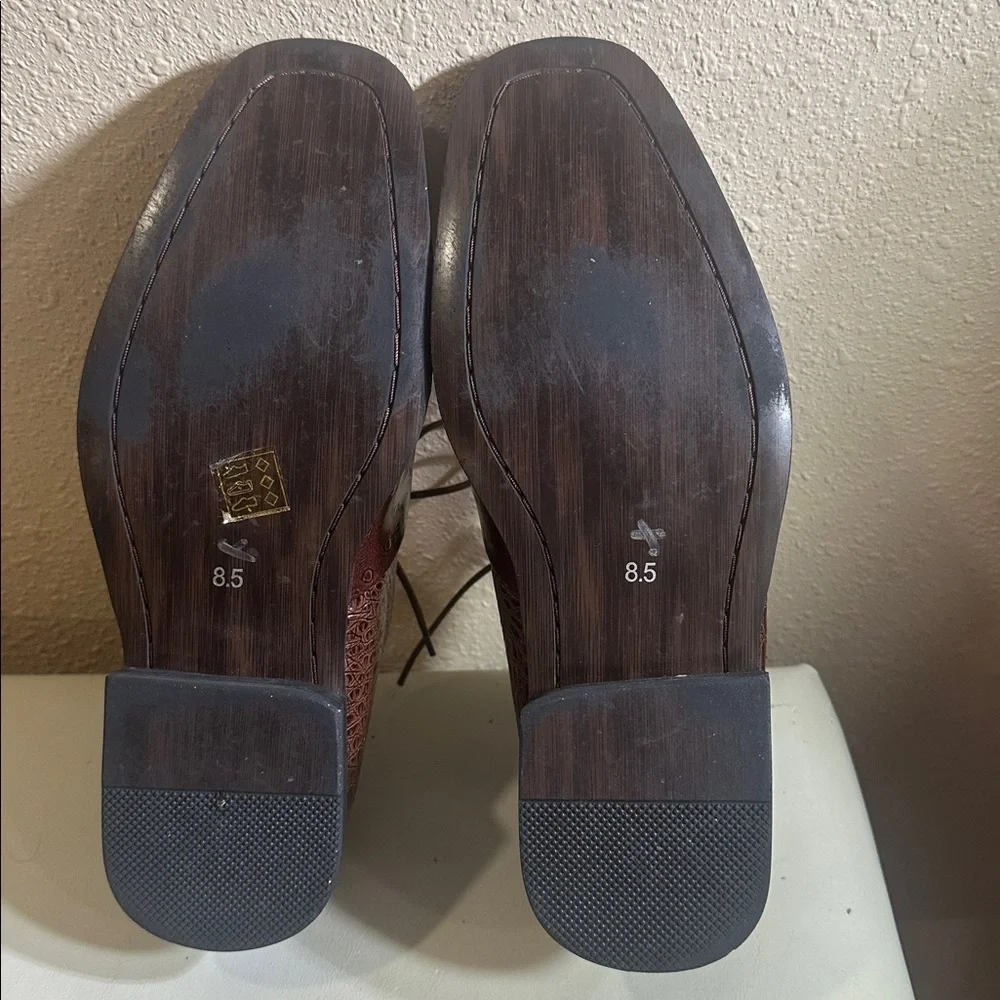 Viotti Oxfords Size 8 1/2